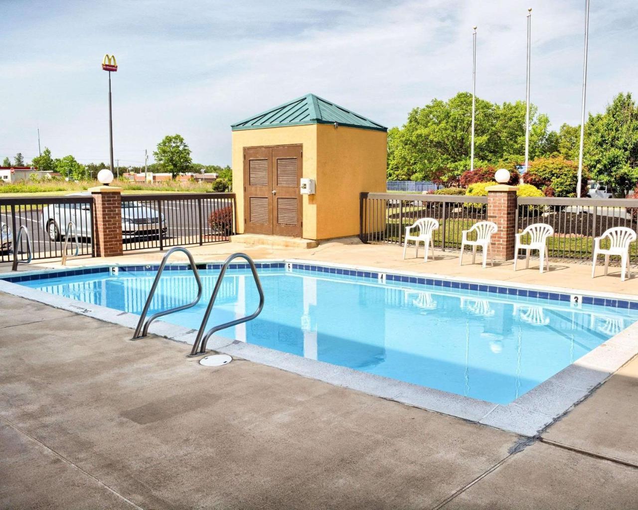 Quality Inn Thornburg Exterior foto