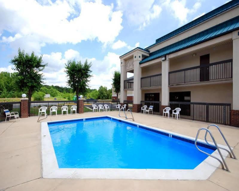 Quality Inn Thornburg Exterior foto