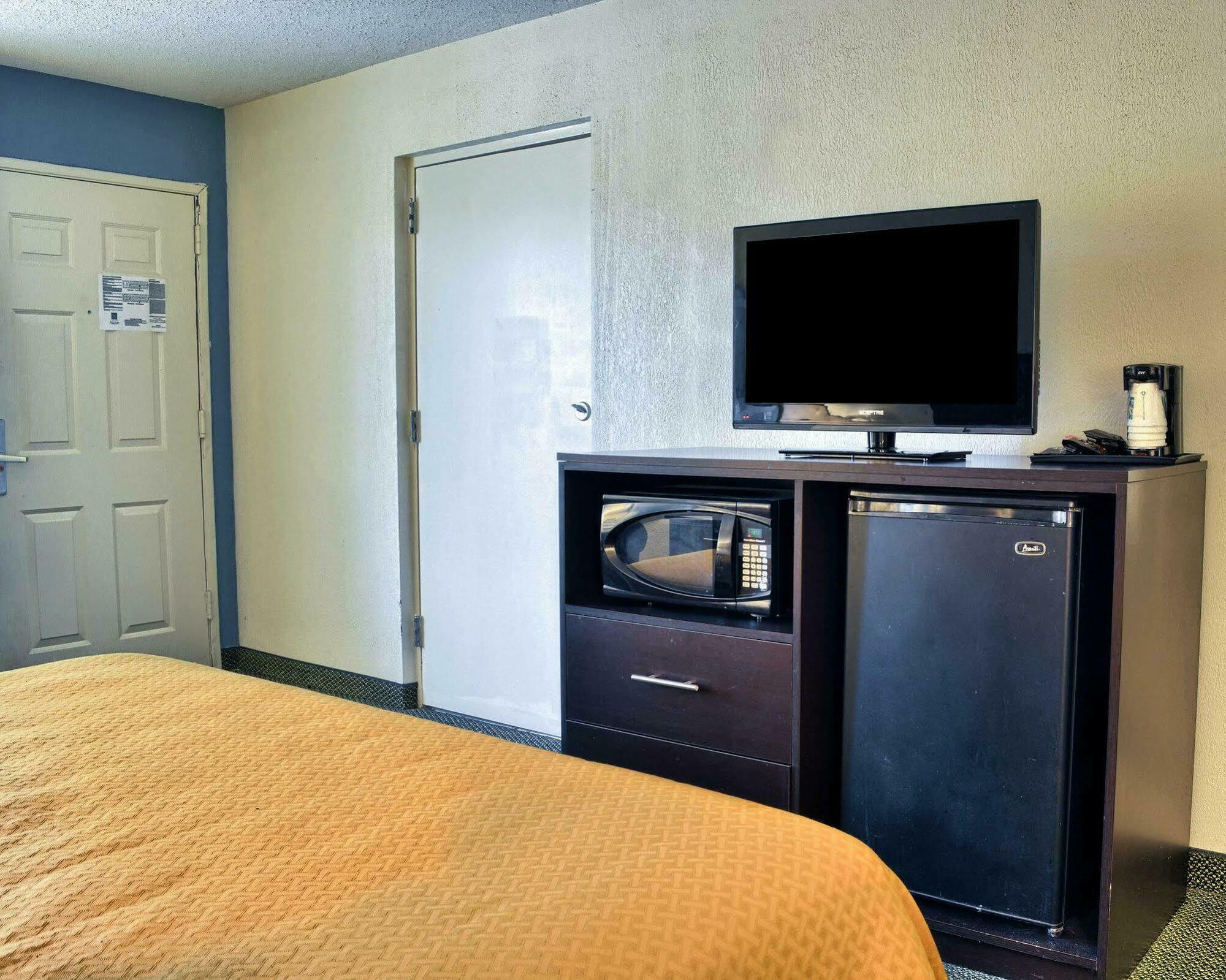Quality Inn Thornburg Exterior foto